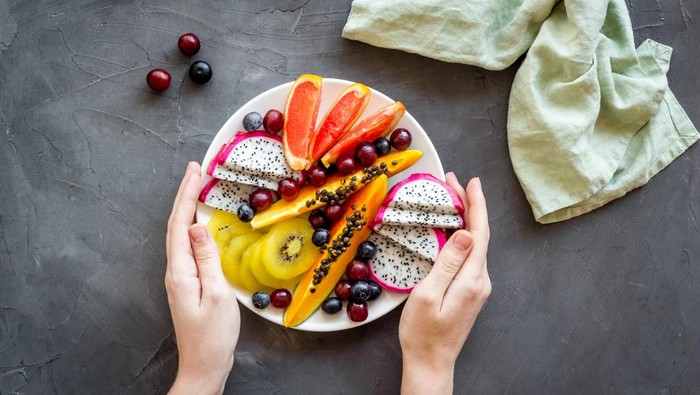 Makan Buah Sebelum Vs Setelah Makan, Mana Lebih Sehat? Ini Faktanya